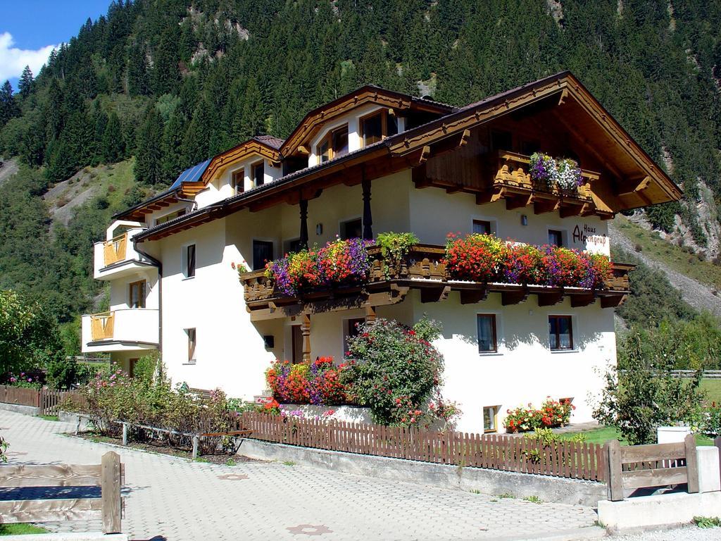 Apartamento Haus Alpengruss Neustift im Stubaital Exterior foto