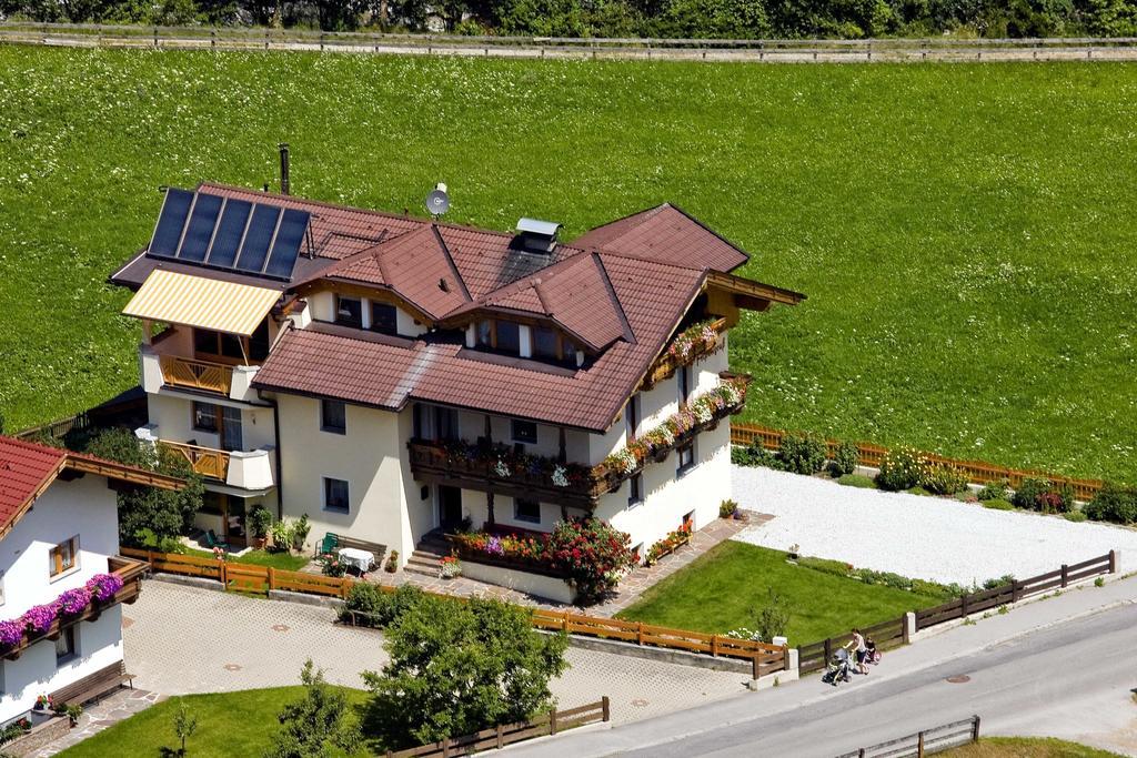 Apartamento Haus Alpengruss Neustift im Stubaital Exterior foto