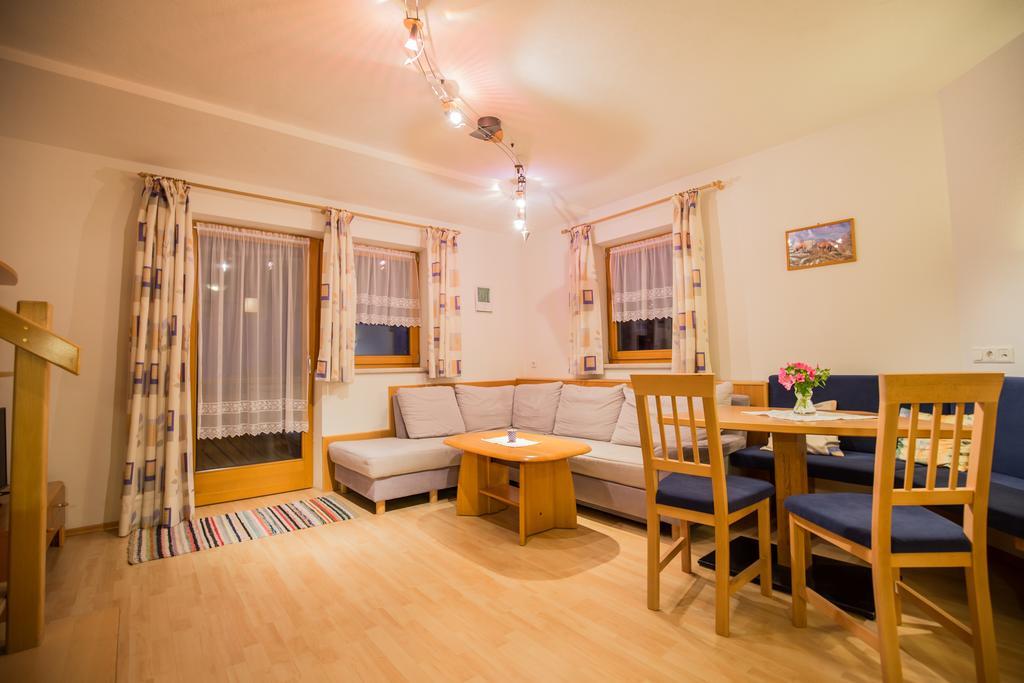 Apartamento Haus Alpengruss Neustift im Stubaital Exterior foto