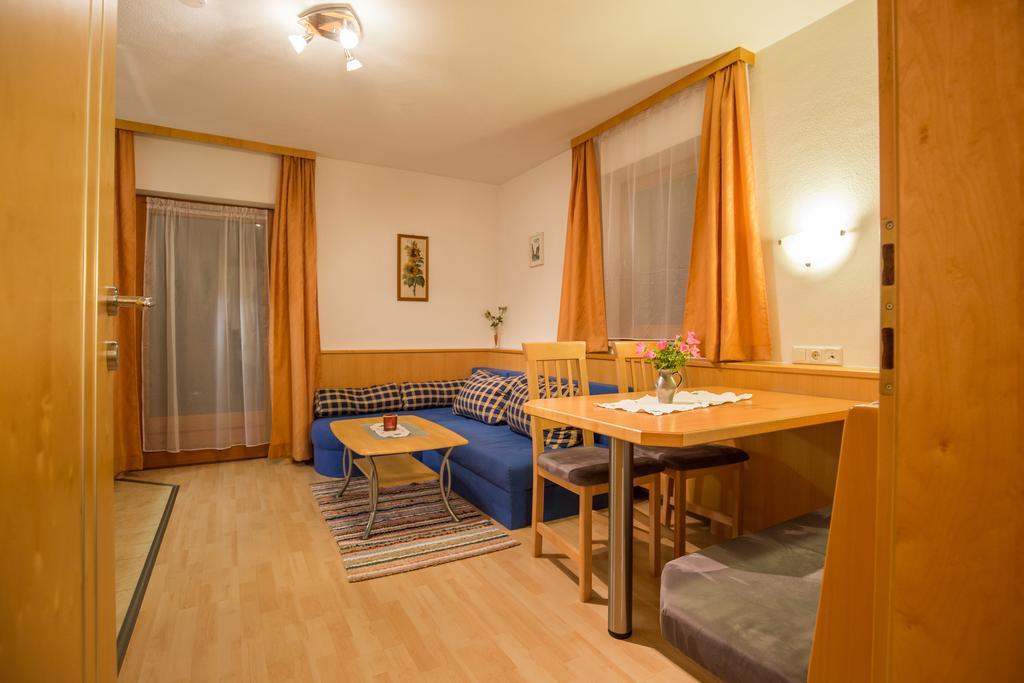 Apartamento Haus Alpengruss Neustift im Stubaital Exterior foto